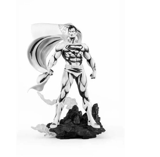 SUPERMAN VERSIÓN BLANCO Y NEGRO
